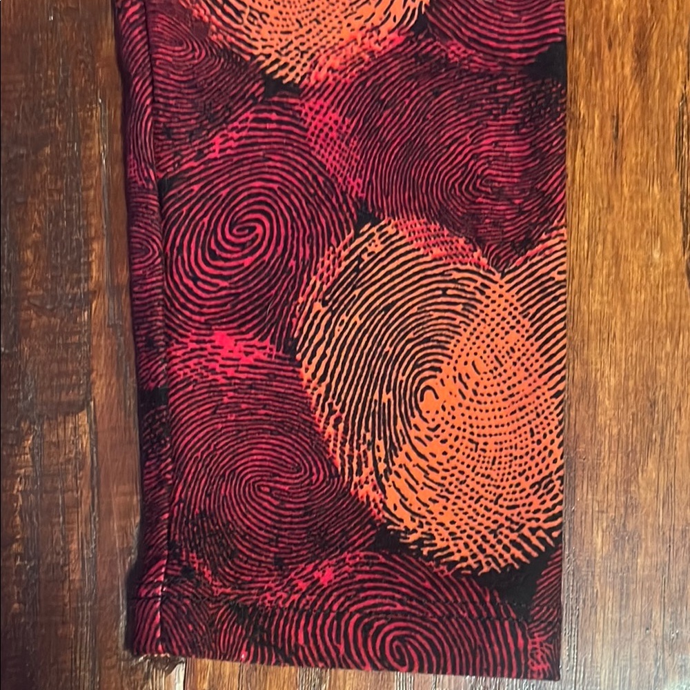 LuLaRoe Women’s/Girls Patterned Leggings. One size. - Picture 3 of 8